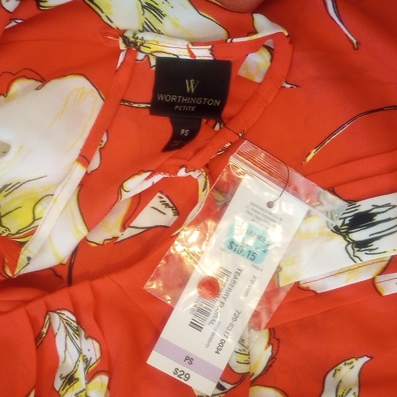 2 beautiful blouses. One NWT, one NWOT. - Picture 3 of 3